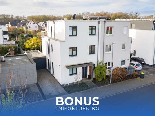 Foto - Haus zum Kaufen in Korschenbroich 795.000,00 € 163 m²