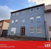 Haus zum Kaufen in Burg Stargard 170.000,00 € 283 m²