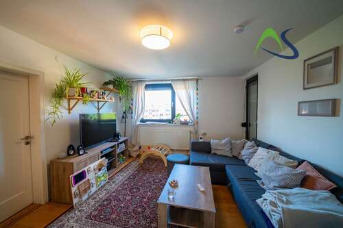Foto - Wohnung zum Mieten in Regensburg 930,00 € 77 m²