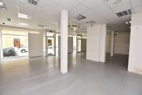 Foto - Einzelhandel in Limbach-Oberfrohna 600,00 € 139.97 m²