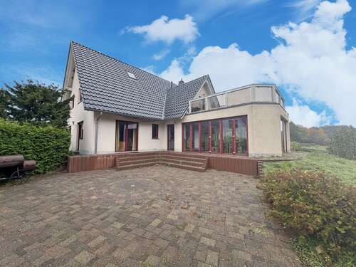 Foto - Haus zum Kaufen in Buschvitz 649.000,00 € 321 m²