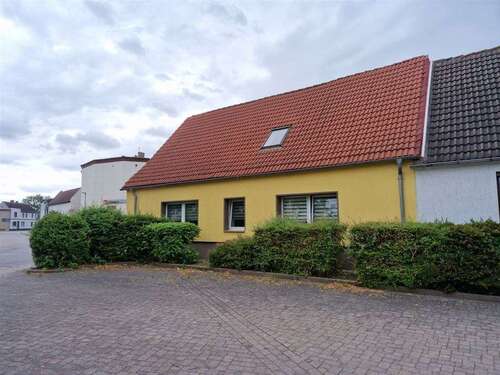 Foto - Haus zum Kaufen in Groß Rosenburg 130.000,00 € 110.6 m²