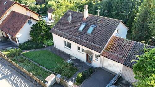 Foto - Haus zum Kaufen in Sachsenheim 369.000,00 € 123 m²