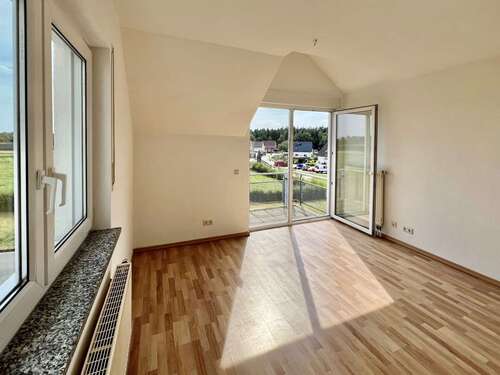 Foto - Wohnung zum Mieten in Ohorn 535,00 € 78.47 m²