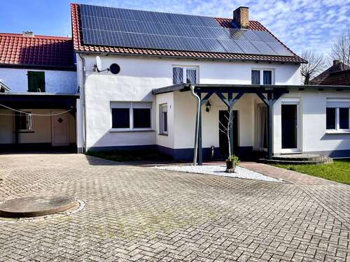 Foto - Haus zum Kaufen in Bismark Ot Holzhausen 147.000,00 € 100 m²