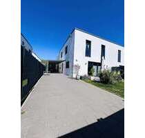 Haus zum Kaufen in Isernhagen 560.000,00 € 125 m²