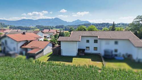 Foto - Haus zum Kaufen in Vachendorf 615.000,00 € 165 m²