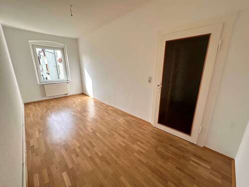 Foto - Wohnung zum Mieten in Leipzig 383,81 € 52 m²