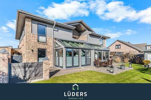 Foto - Haus zum Kaufen in Niebüll 745.000,00 € 315 m²