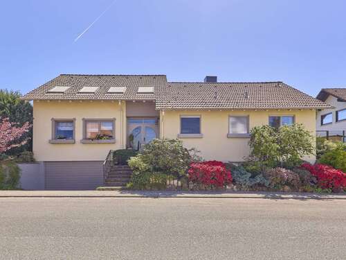 Foto - Haus zum Kaufen in Stelzenberg 545.000,00 € 270 m²