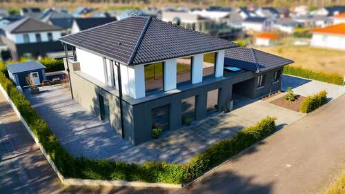 Foto - Haus zum Kaufen in Wassenberg 995.000,00 € 245 m²