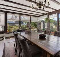 Haus zum Kaufen in Bad Lippspringe 470.000,00 € 200.62 m²