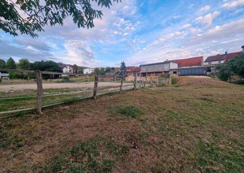 Foto - Haus zum Kaufen in Aufhausen 720.000,00 € 240 m²