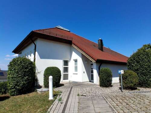 Foto - Haus zum Kaufen in Göppingen-Maitis 549.000,00 € 268 m²