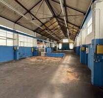 Halle in Solingen 875.000,00 € 1339.17 m²