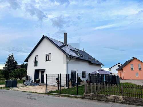 Foto - Haus zum Mieten in Nordendorf 1.600,00 € 128 m²