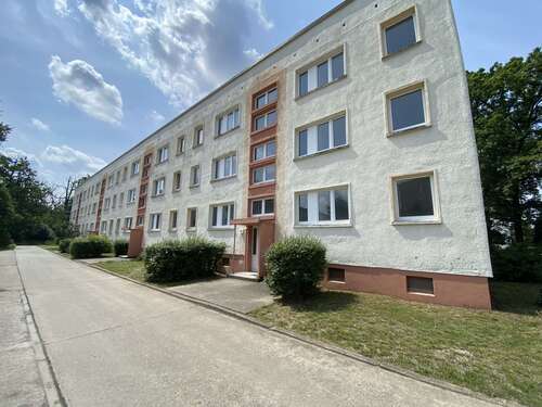 Foto - Wohnung zum Mieten in Annaburg 335,00 € 57.8 m²