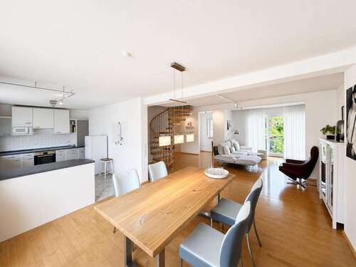 Foto - Haus zum Kaufen in Haibach 545.000,00 € 200 m²