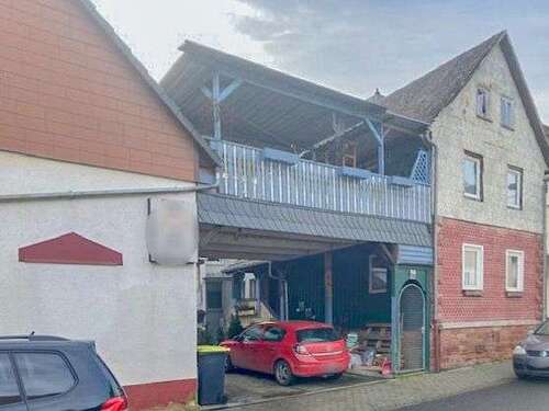 Foto - Haus zum Kaufen in Lollar 349.000,00 € 308 m²