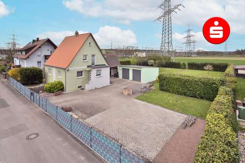 Foto - Haus zum Kaufen in Roßtal 599.000,00 € 101.96 m²