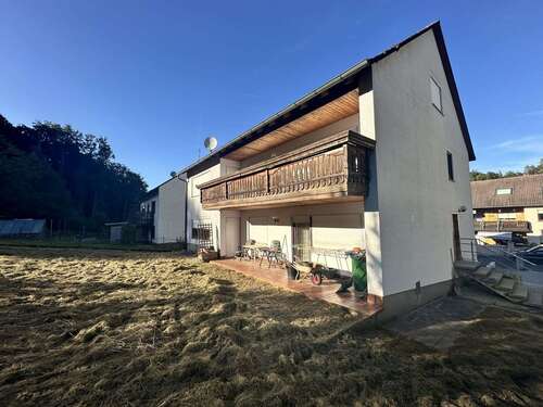 Foto - Haus zum Kaufen in Hartenstein 199.000,00 € 198 m²