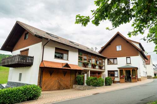 Foto - Haus zum Kaufen in Kirchheim 295.000,00 € 400 m²