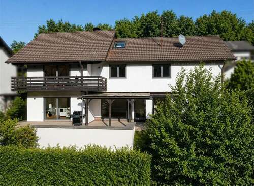 Foto - Haus zum Kaufen in Flörsbachtal Lohrhaupten 385.000,00 € 209.27 m²