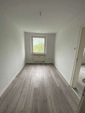Foto - Wohnung zum Mieten in Roßwein 275,00 € 34 m²