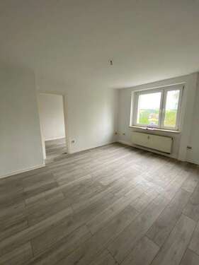 Foto - Wohnung zum Mieten in Roßwein 275,00 € 34 m²