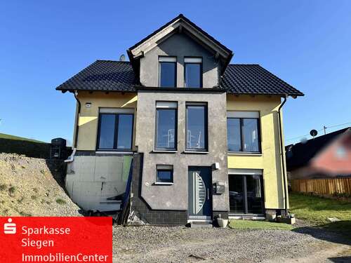 Foto - Haus zum Kaufen in Hilchenbach 279.000,00 € 183 m²