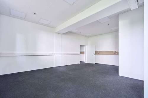 Foto - Büro in Markgröningen 3.939,00 € 789 m²