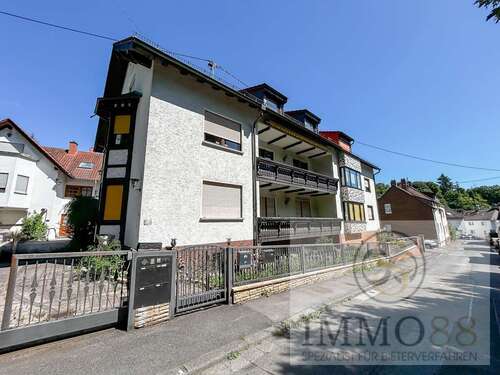 Foto - Wohnung zum Kaufen in Wiesbaden Frauenstein 180.000,00 € 115 m²