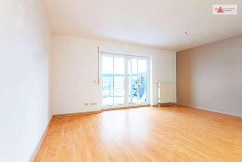 Foto - Wohnung zum Mieten in Burkhardtsdorf 399,00 € 66.5 m²