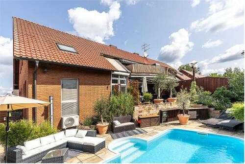 Foto - Haus zum Kaufen in Oberkrämer 699.000,00 € 208 m²
