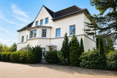 Haus zum Kaufen in Düsseldorf 1.650.000,00 € 264 m²