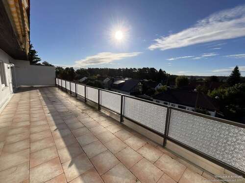 Foto - Wohnung zum Kaufen in Wendelstein Großschwarzenlohe 355.000,00 € 119.68 m²