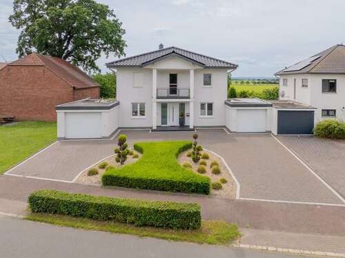 Foto - Haus zum Kaufen in Salzkotten 795.000,00 € 200 m²