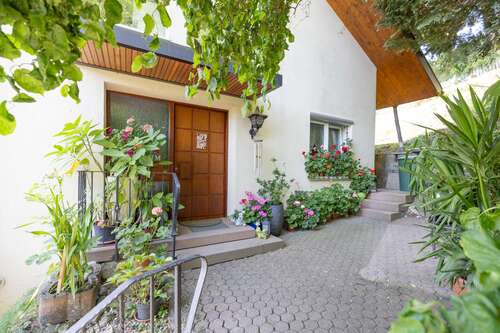 Foto - Haus zum Kaufen in Stockach Zizenhausen 495.000,00 € 240 m²