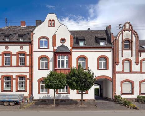 Foto - Haus zum Kaufen in Münstermaifeld 480.000,00 € 297 m²