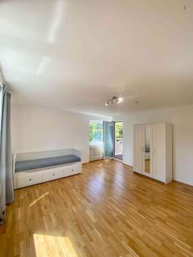 Foto - WG-Zimmer in München 1.075,00 € 15 m²