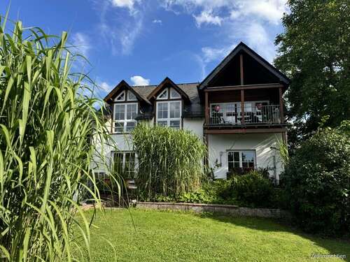 Foto - Haus zum Kaufen in Weisel 460.000,00 € 226 m²