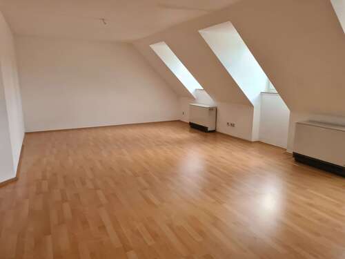 Foto - Wohnung zum Mieten in Merseburg 900,00 € 141 m²