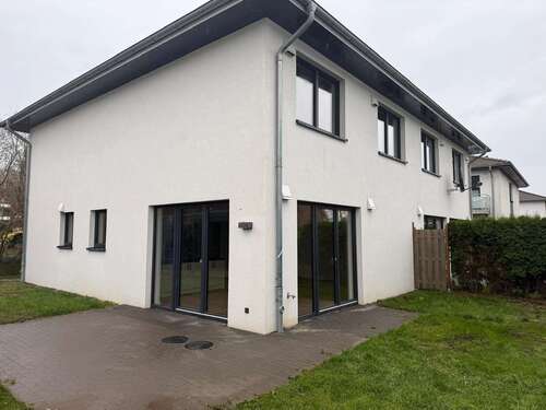 Foto - Haus zum Kaufen in Bad Bramstedt 447.500,00 € 130 m²