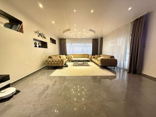 Foto - Haus zum Kaufen in Wetzlar 575.000,00 € 297 m²