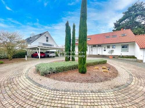 Foto - Haus zum Kaufen in Mönchengladbach 857.000,00 € 239 m²