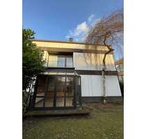 Haus zum Kaufen in Mülheim an der Ruhr 489.000,00 € 262 m²