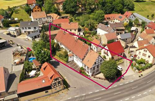 Foto - Haus zum Kaufen in Ebersbach 229.000,00 € 460 m²