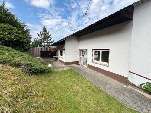 Foto - Haus zum Kaufen in Freudenberg 195.000,00 € 106.88 m²