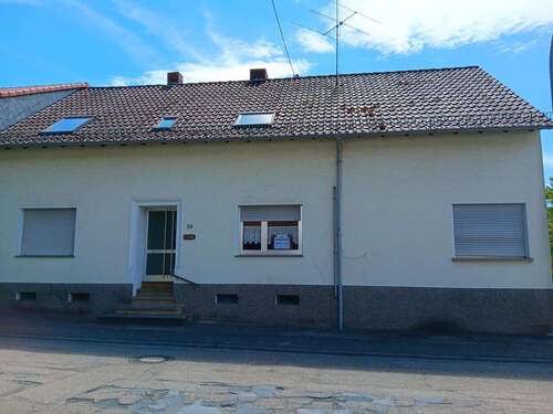 Foto - Haus zum Kaufen in Lambsborn 169.000,00 € 170 m²