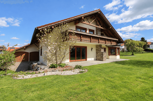 Foto - Haus zum Kaufen in Altusried 774.990,00 € 335.01 m²